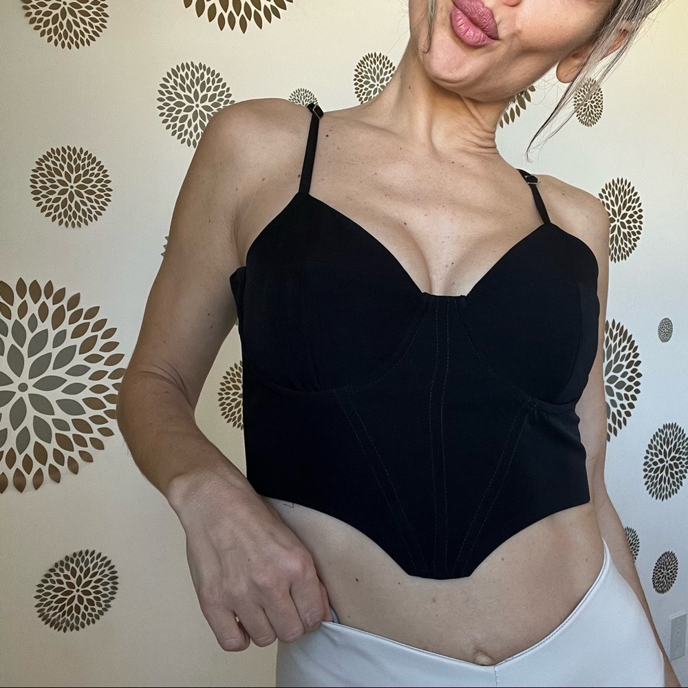 NBD Black Crop Top - Picture 4 of 7